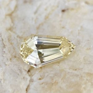 1.72 ct Yellow Sapphire