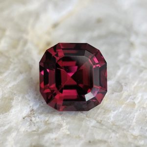 2.06 Red/Pyrope Garnet